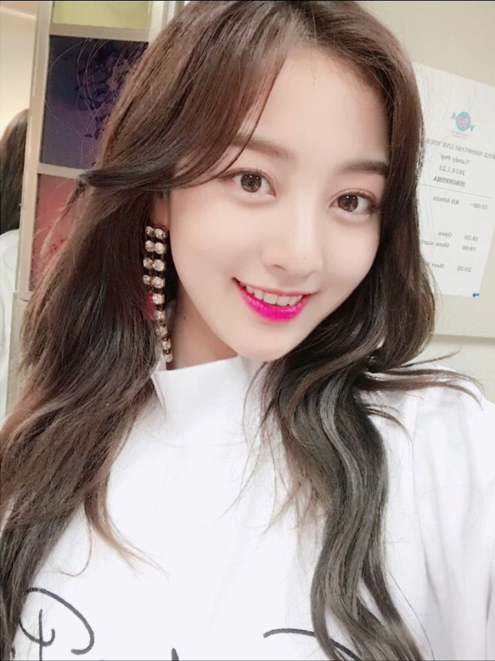 Jihyo Si Cantik Dari Twice, Kenalan yuk 