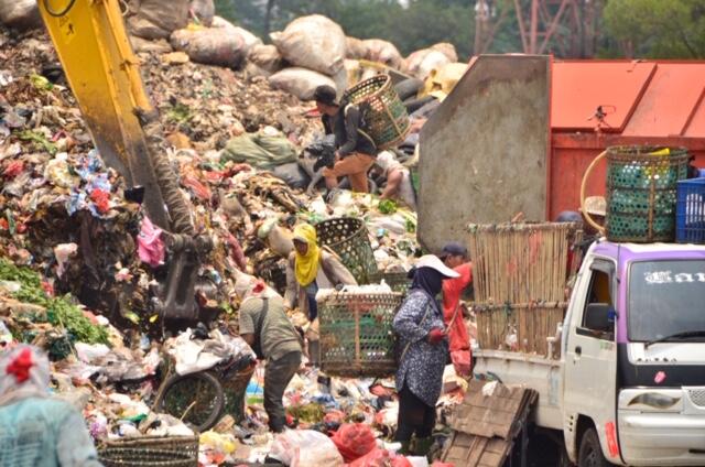 Umur TPST Bantargebang 4 Tahun Lagi