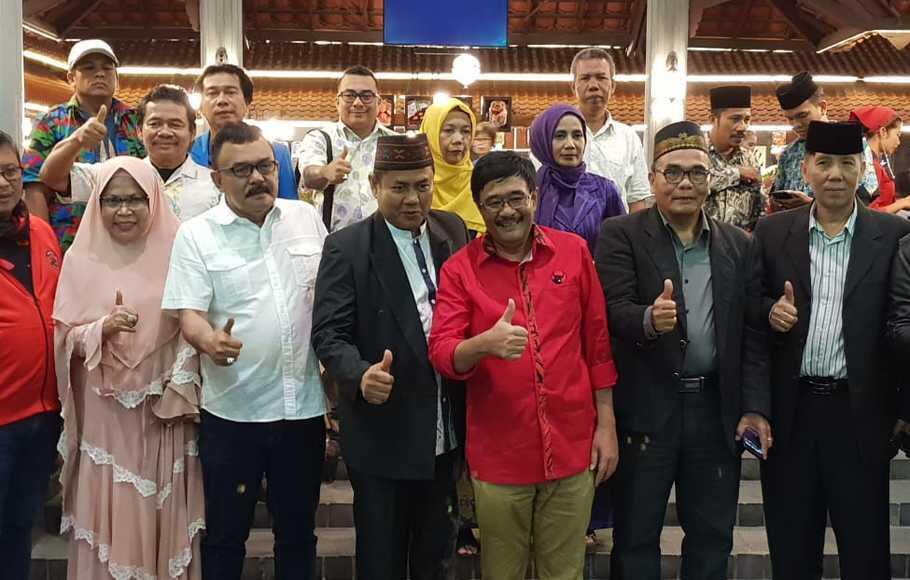 Tak Tahan Jokowi Dihujat, Ustazah Bunda Indah Putuskan Turun ke Lapangan