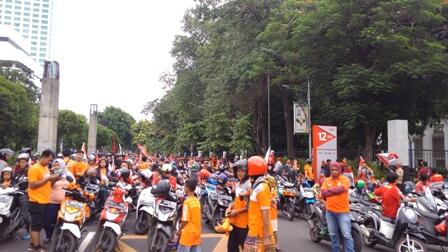 Meriahkan Konvoi, Jakmania Mulai Padati GBK