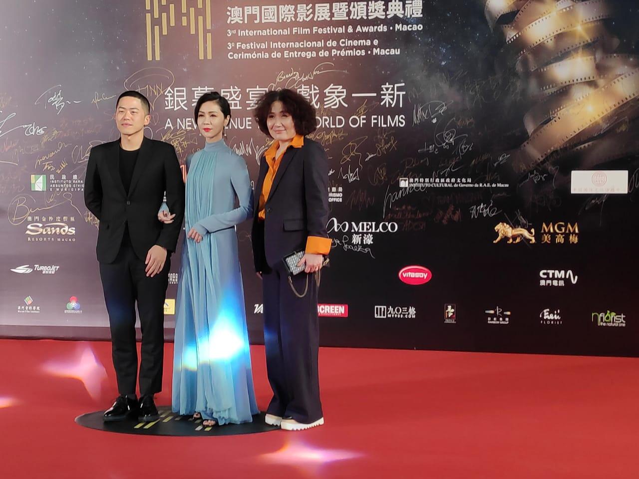 Deretan Artis Turut Meriahkan Red Carpet Closing Ceremony IFFAM 2018