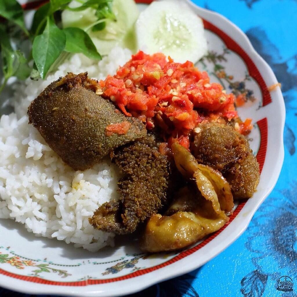 5 Tempat Makan Nasi Babat Paling Enak di Surabaya, Rasanya Jempolan!