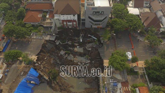 Jl Gubeng Surabaya Ambles,Pakar Geoteknik ITS:Gedung bs Ambruk jk Tiang Pancang Kecil