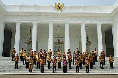 Para Menteri Jokowi sudah Menjadi Tim Kampanye Jokowi Sendiri.