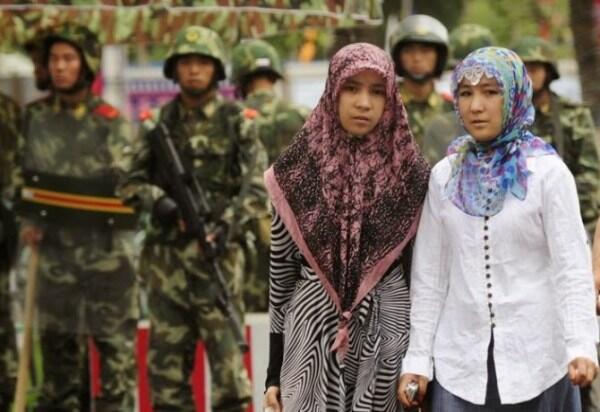 NU dan Muhammadiyah Kompak Desak Pemerintah RI Bela Muslim Uighur, Beranikah Jokowi?