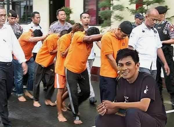 PERISTIWA MAIN HAKIM SENDIRI DI MAKASSAR