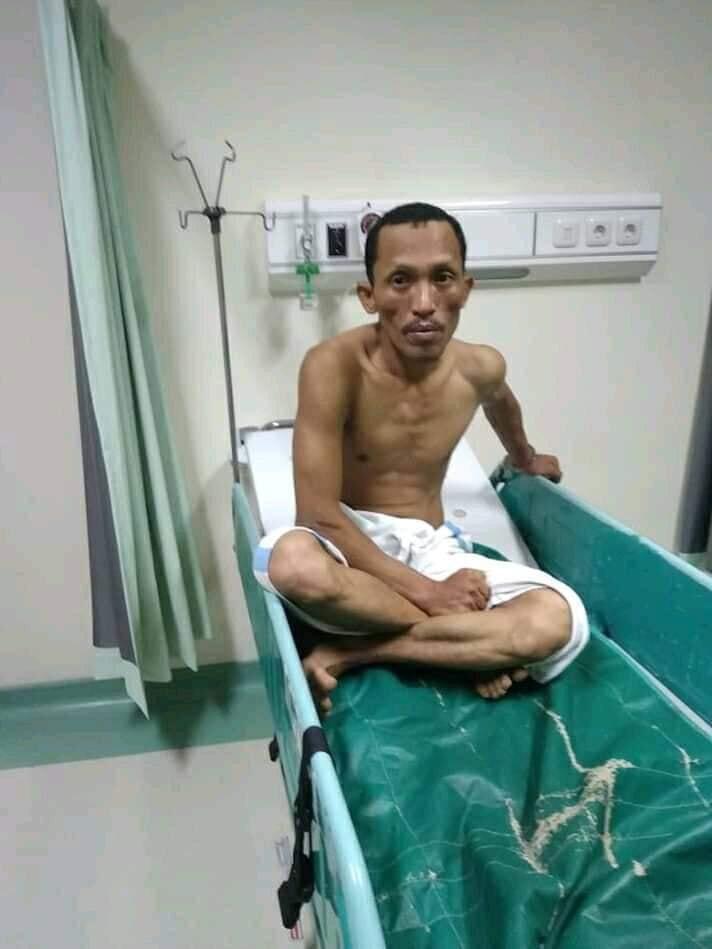 Berita Maho : Telanjang Pelukan di Mobil, 2 Lelaki di Pasar Trangkil Gegerkan Warga