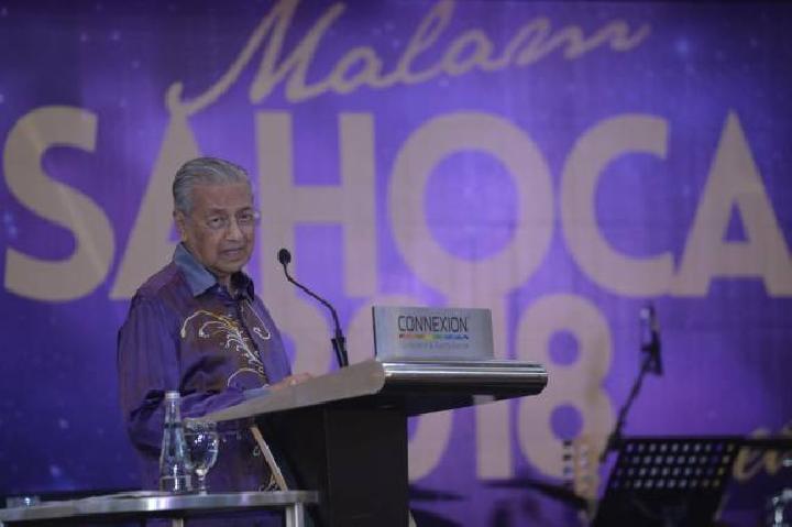 Mahathir Mohamad Akan Kurangi Silabus Agama di Sekolah Malaysia