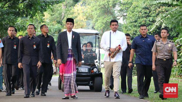 Adu Pamer Keislaman Jokowi dan Prabowo di Pilpres 2019