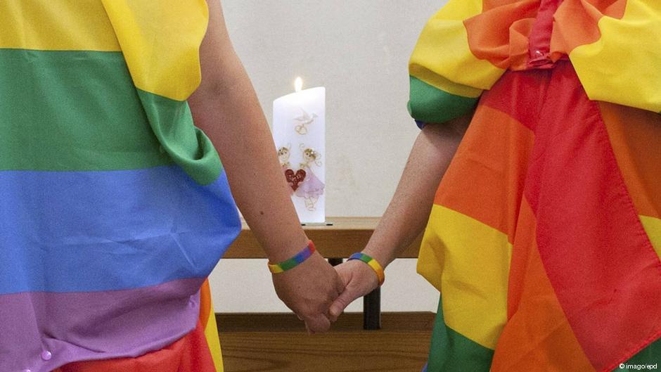 Transgender dan Politisasi LGBT di Indonesia