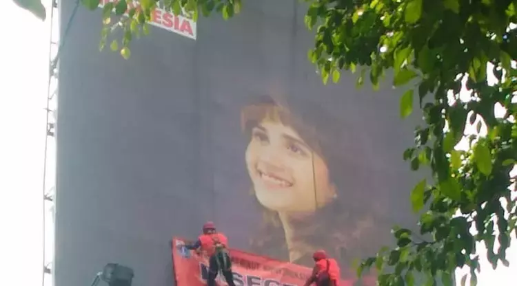 Baliho Tsamara Amany Disegel Objek Pajak, Ini Kata PSI