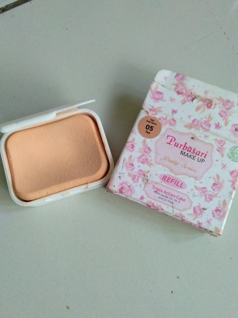 Make Up Dan Outfit Sederhana Untuk Remaja Sekolah