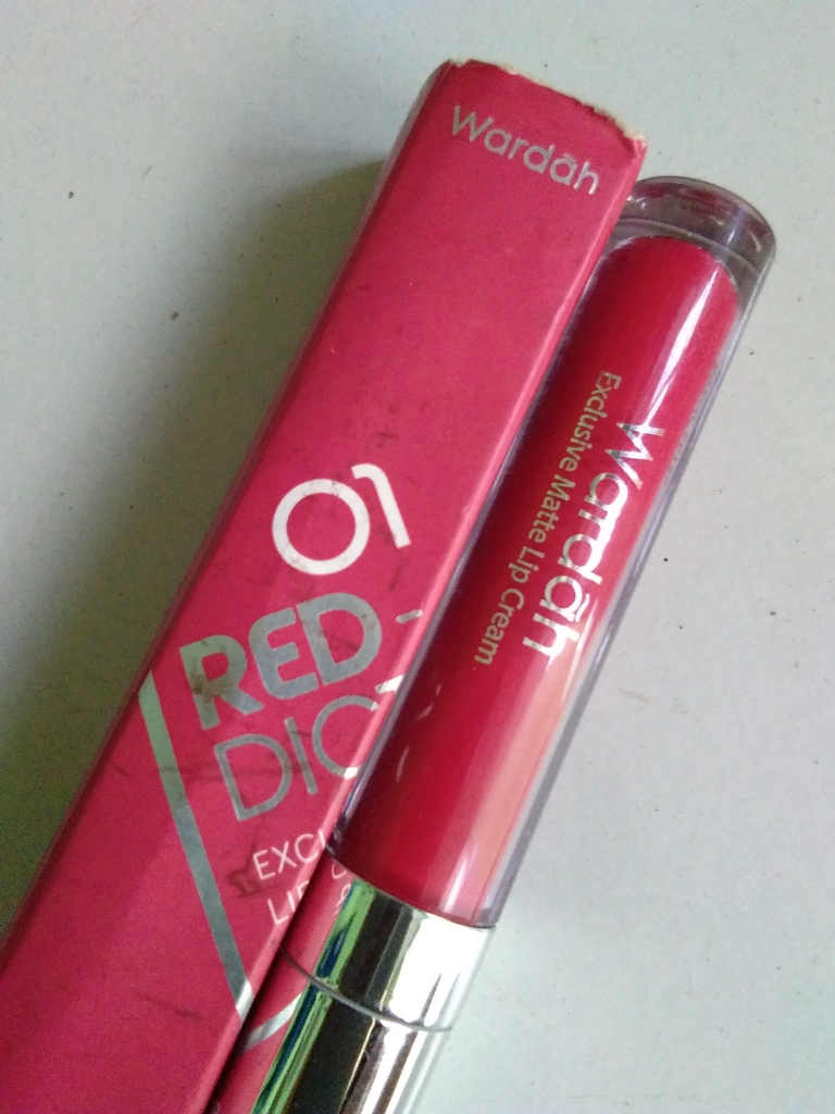 Make Up Dan Outfit Sederhana Untuk Remaja Sekolah