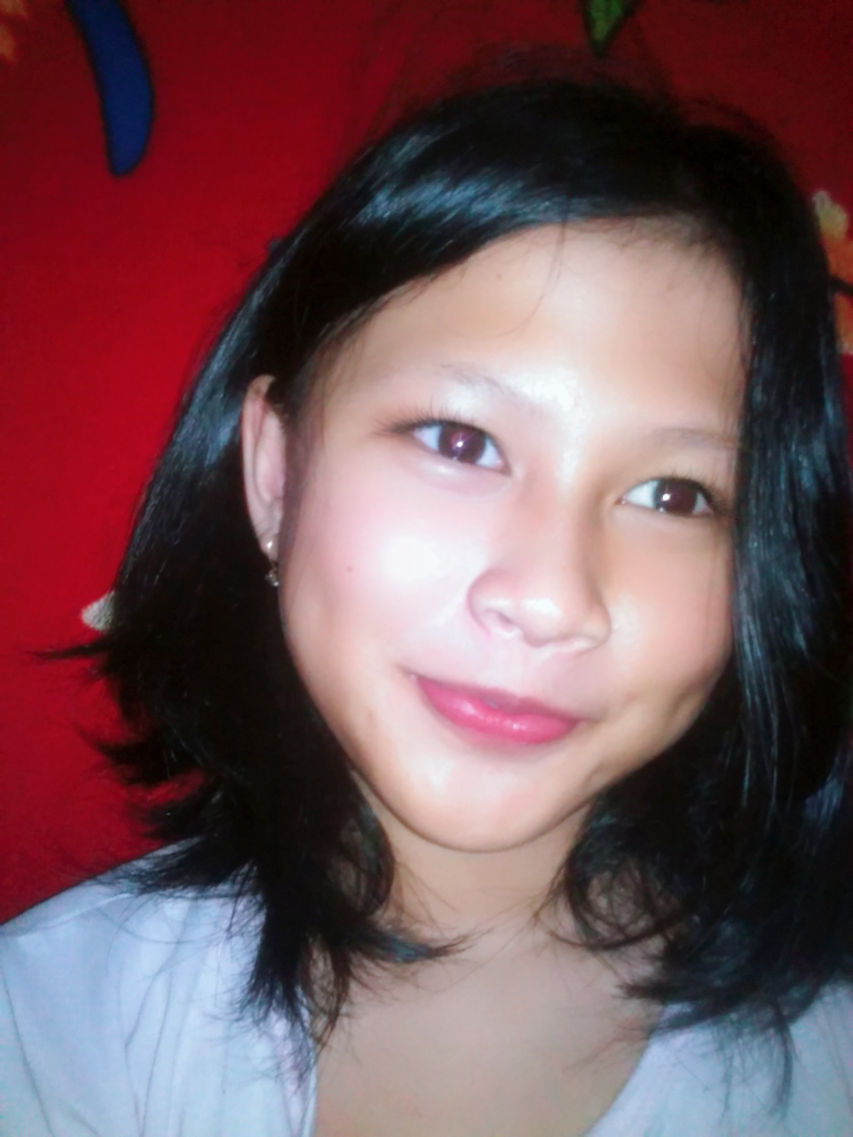 Make Up Dan Outfit Sederhana Untuk Remaja Sekolah