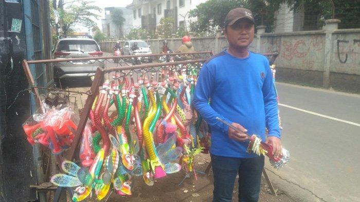 Cerita Toni 4Tahun Jualan Trompet, Pendapatan Turun Karena Diterpa Isu AIDS&Ayat Suci