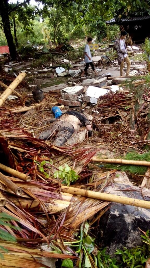 (Tsunami Banten)Kegiatan Ane dan Tim Rescue SAR,POLAIRUD & TNI AL (PHOTO)