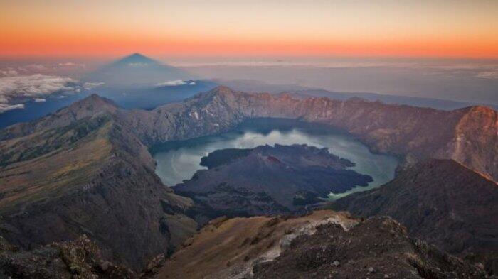 Bukan Anak Krakatau, 3 dari 7 Letusan Dahsyat Gunung Api Dunia Ada di Indonesia