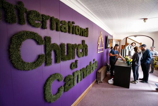 Mengintip Keunikan Gereja Ganja Internasional