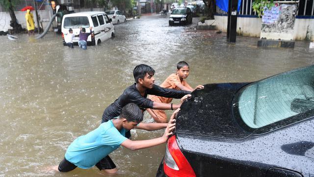 Hal Menyebalkan Saat Musim Hujan