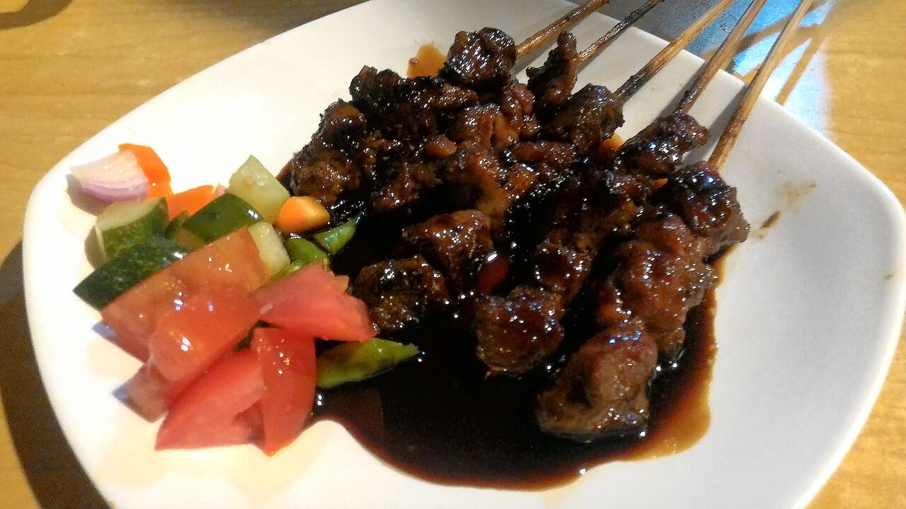 10 Makanan Khas Indonesia yang Paling Disukai Di Luar Negeri