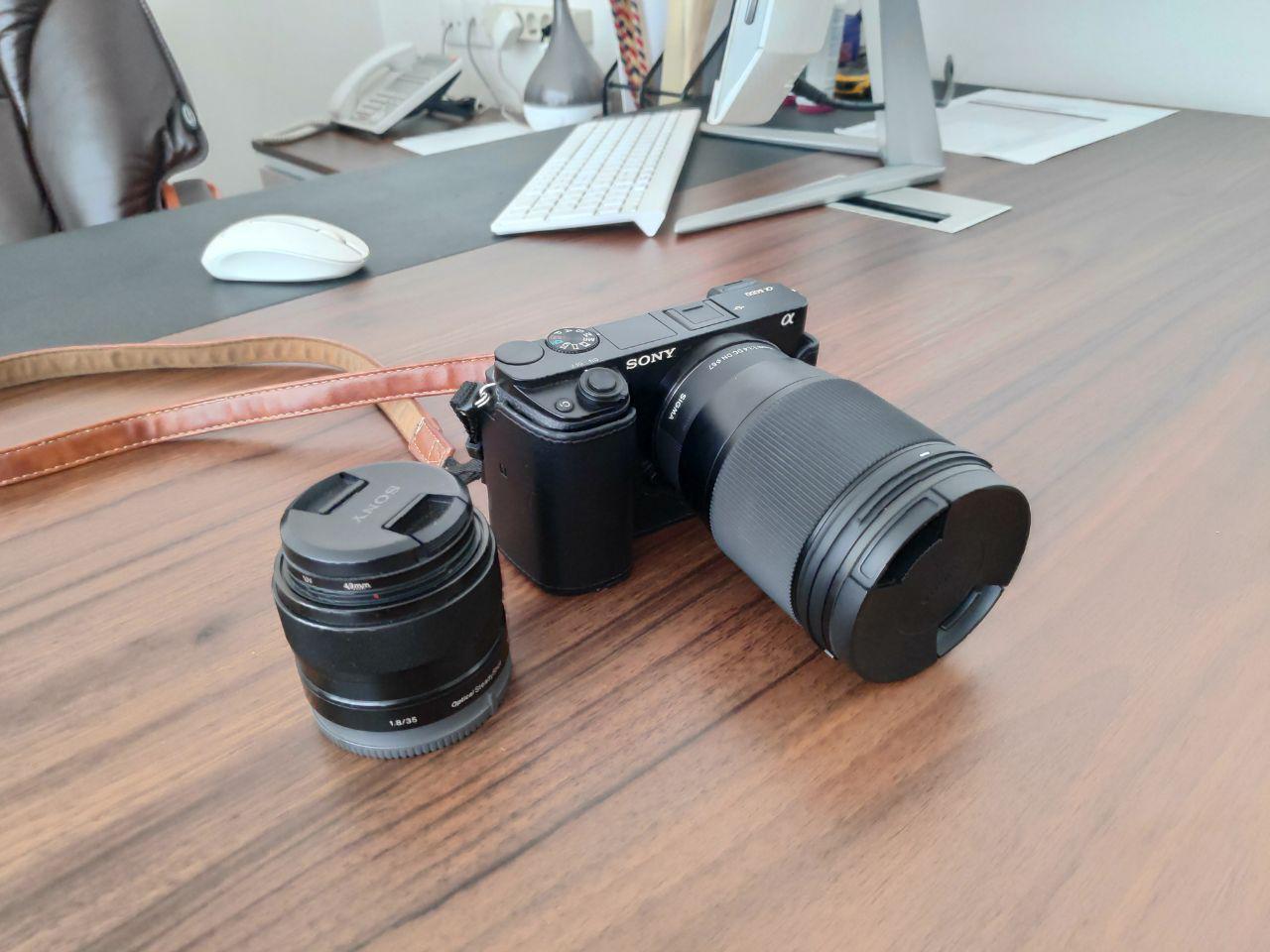 TT - Sony A6000 + Sony 35mm F1.8 + Sigma 16mm F1.4 - AJUKAN PENAWARAN TERBAIK
