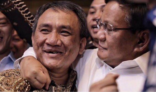 Andi Arief: Rumah Saya Digeruduk Mobil Polda, Mohon Hentikan Pak Presiden!