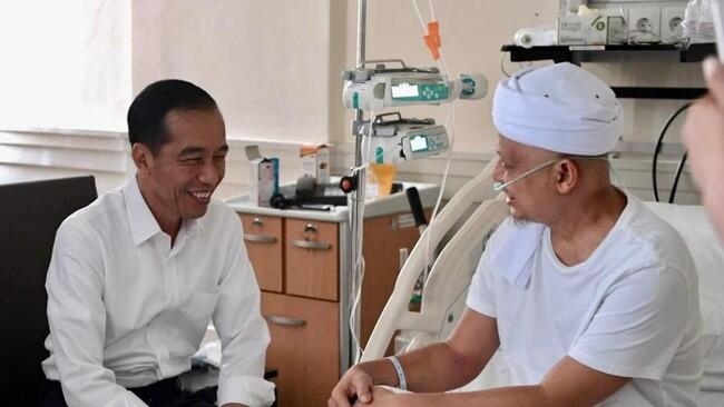 Anak Ustaz Arifin Ilham Ucapkan Terima Kasih ke Jokowi, Jelaskan Soal Foto