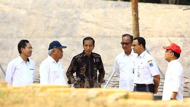 Jokowi: Saya Tiap Hari Guyon Bareng Anies Baswedan