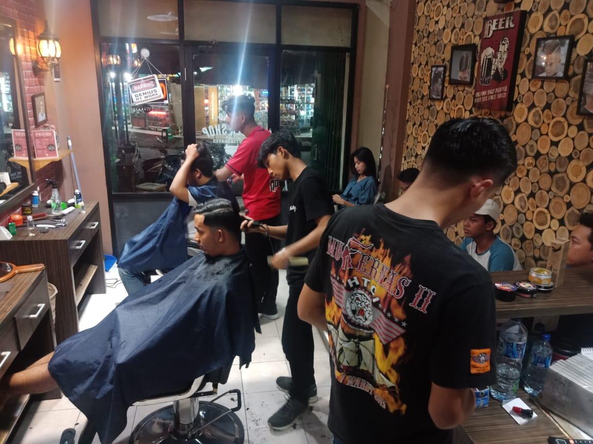 &#91;CILEDUG-TANGERANG&#93; Lowongan barberman di barbershop Ciledug, Tangerang