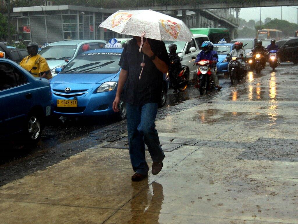BMKG Ramal Jakarta Diguyur Hujan