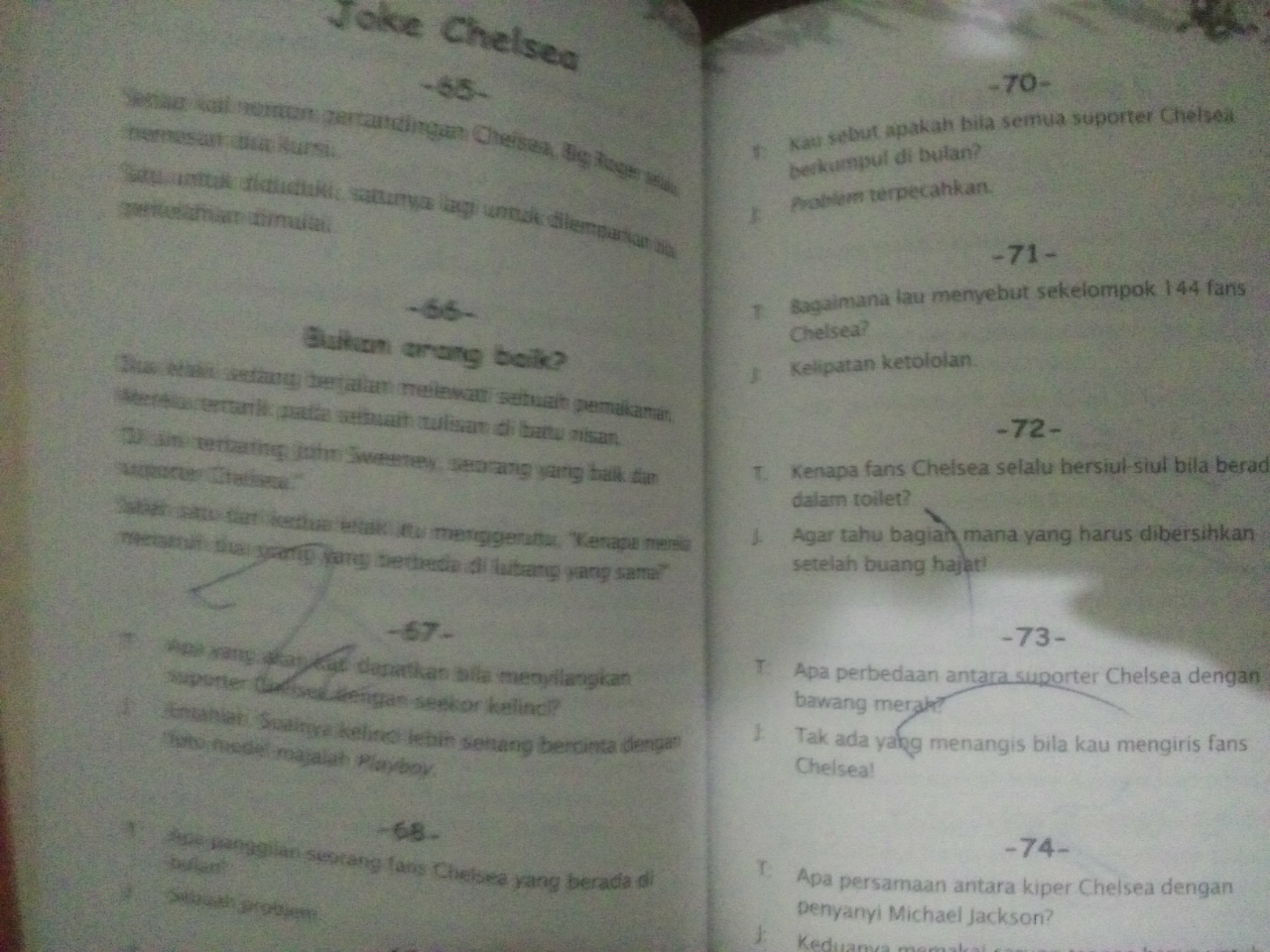Humor Sepakbola - Buku yang (Pernah) Merecehkan Selera Jokes Era 2000an