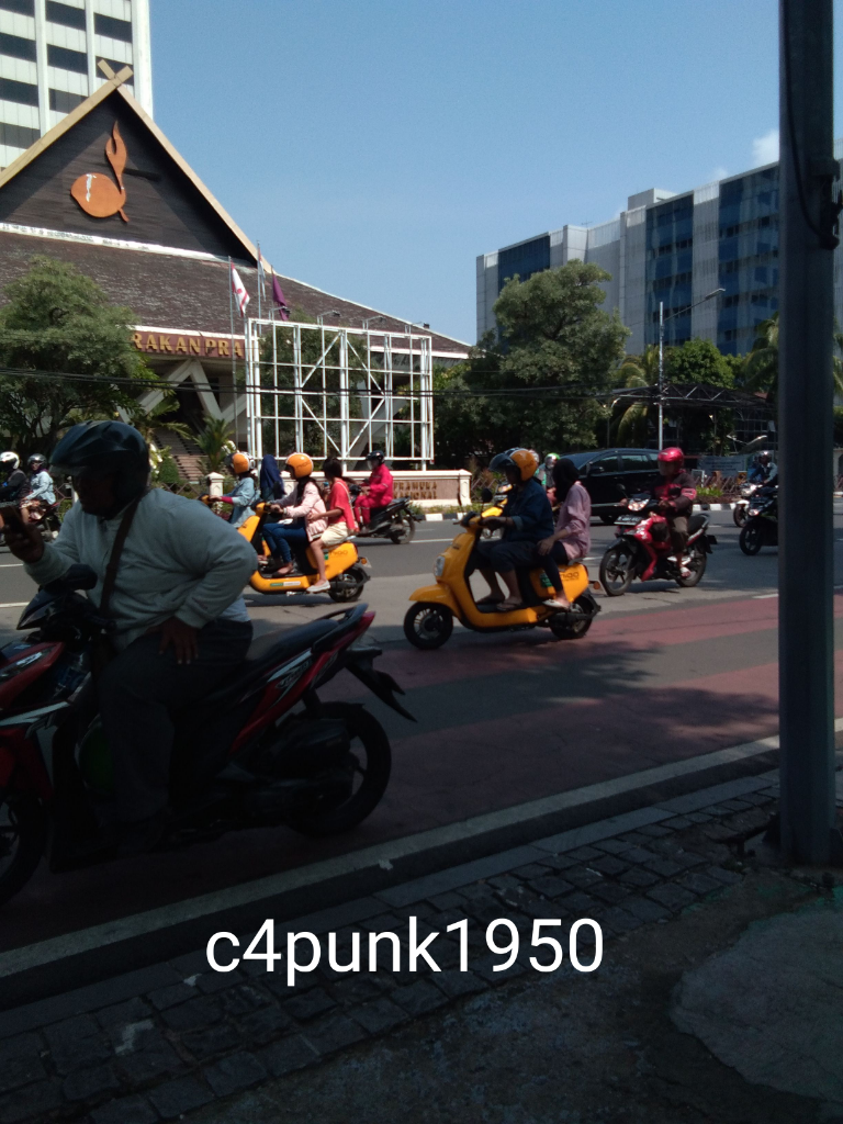 Sewa Motor Listrik Mulai Menjamur Di Kota Besar !! Kamu Mau Coba ?
