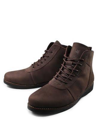 6 Tips Pilih Boots Trendi dan Nyaman