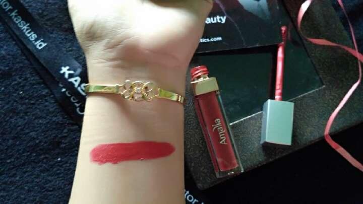 Review Amalia Cosmetics, The Essence of Halal Beauty