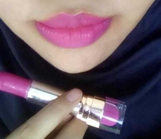 Review Amalia Cosmetics, The Essence of Halal Beauty