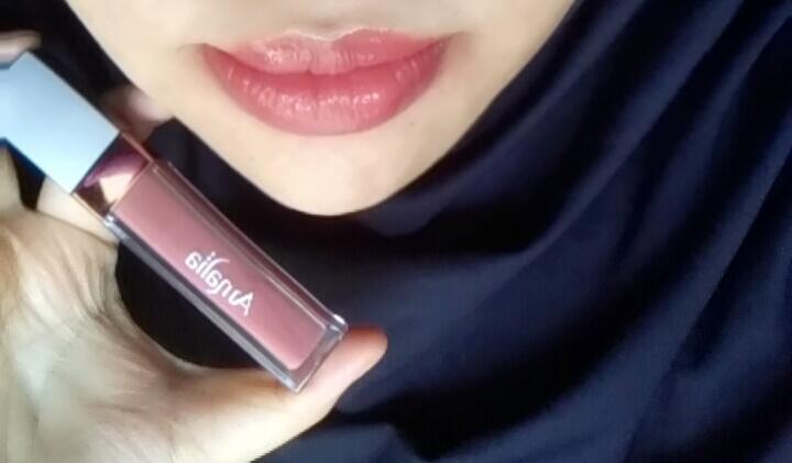 Review Amalia Cosmetics, The Essence of Halal Beauty