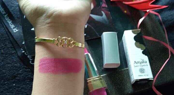 Review Amalia Cosmetics, The Essence of Halal Beauty