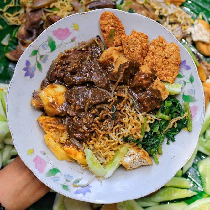 15 Kuliner Khas Surabaya yang Wajib Dicoba