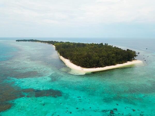 [Jalan-jalan Gan!] Menyelami Indonesia Timur Ala SyuKron, Momod Traveller