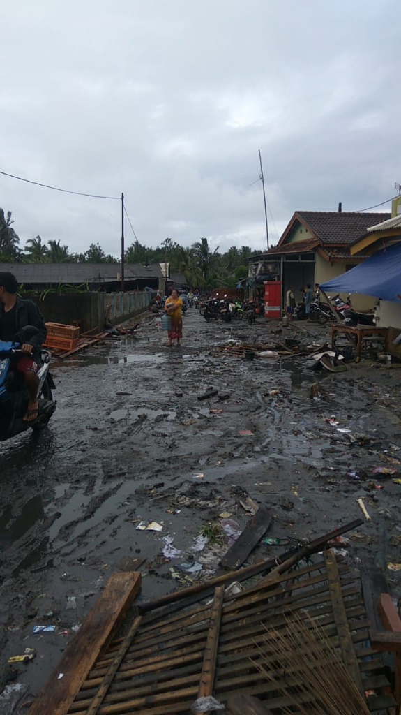 Lebih Serem Mana Tsunami yang Diawali Dengan Atau Tanpa Gempa? 