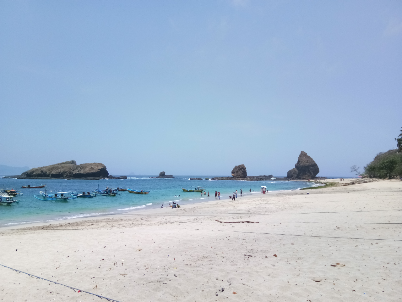 &#91;Share Pengalaman&#93; Beach-Camping di Destinasi Wisata Terbaik Jawa Timur