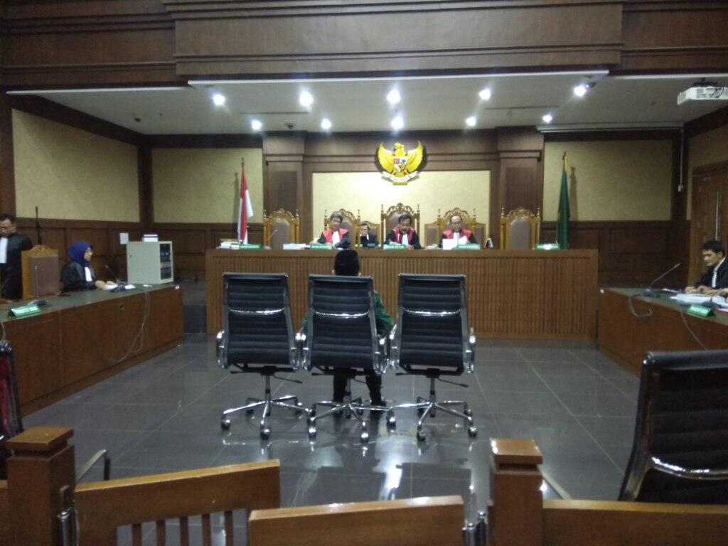 Hak Politik Amin Santono Terancam Dicabut