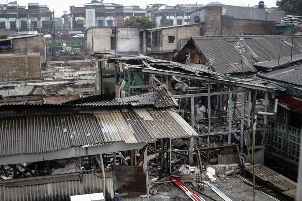 1.251 Warga Tomang Kehilangan Tempat Berteduh dan Bermalam