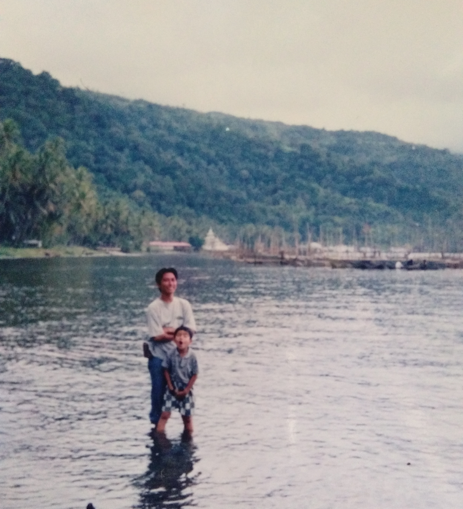 Kolam Renang Buatan Atau Alami !! Kamu Pilih Yang Mana ??