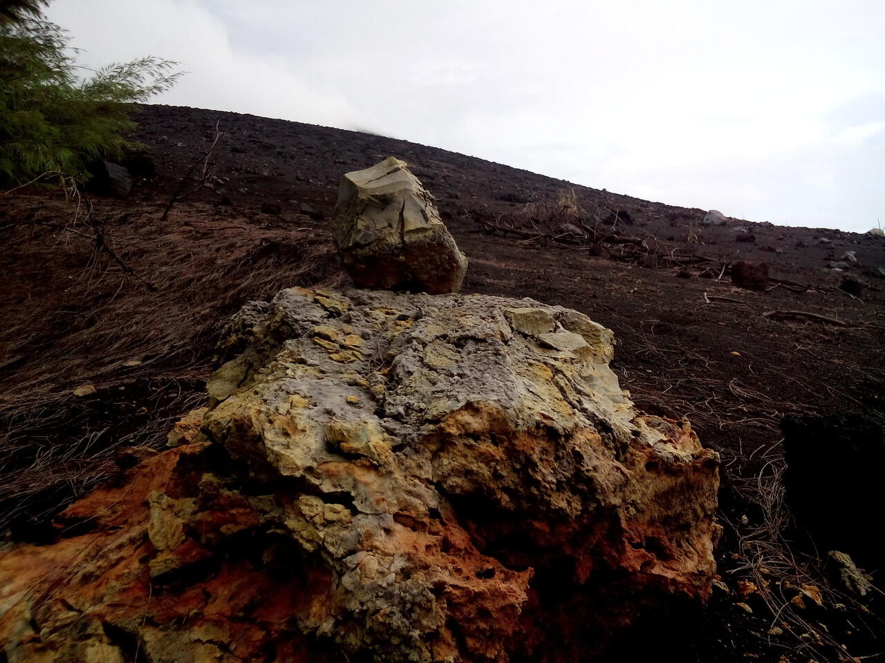 (ANAK) KRAKATAU SEBELUM MURKA