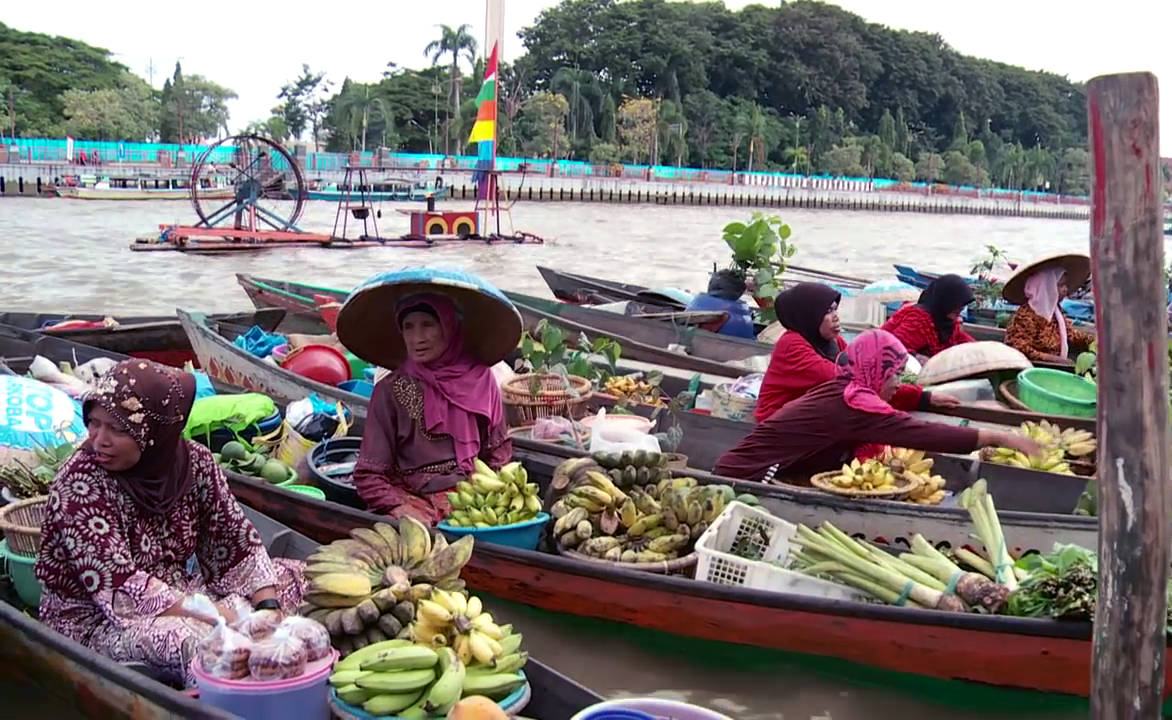 Waktu yang Tepat Untuk Berkunjung ke Pasar Terapung Kalimantan Selatan
