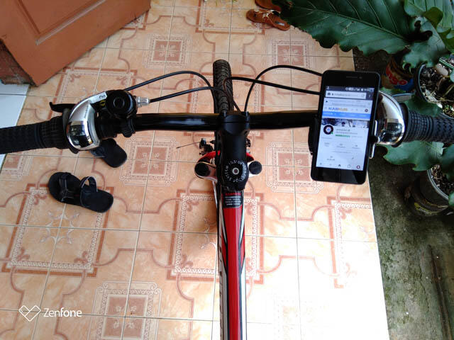 &#91;Trik Hemat&#93; Buat Sendiri Holder HP Untuk Sepeda MU