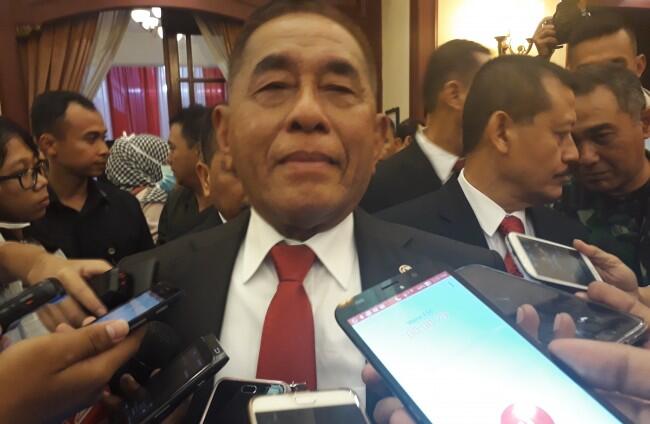 Menhan Mencium Ada Upaya Membangkitkan Komunisme