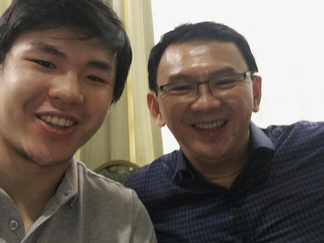 Kawat Berduri hingga Karangan Bunga untuk Ahok Terlihat di Depan Mako Brimob