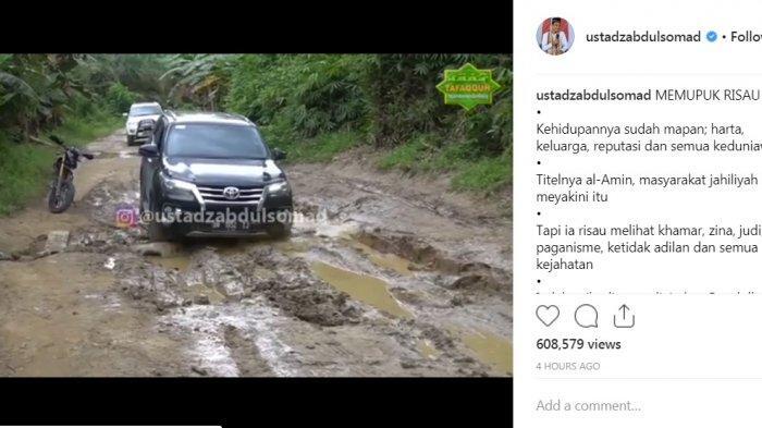 Ustadz Abdul Somad Nyetir Fortuner di Jalanan Hancur, Banyak yang Komen Infrastruktur